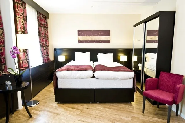 Atrium, Medium, Queen Bed، Injoy Premium Solna 8/10