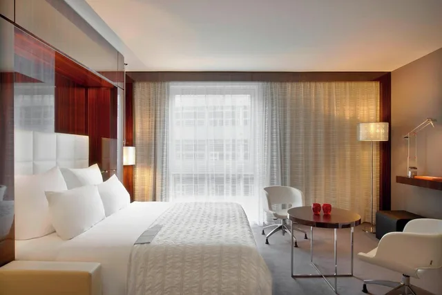 1 Bedroom, Senior, Suite، Le Meridien Paris Arc De Triomphe 5/10
