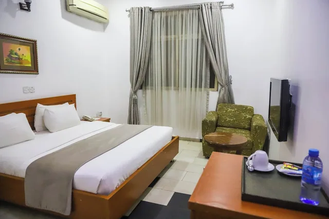 غرفة كلاسيكية بسرير كينج، 3j Apos S Hotel Ltd 3/4