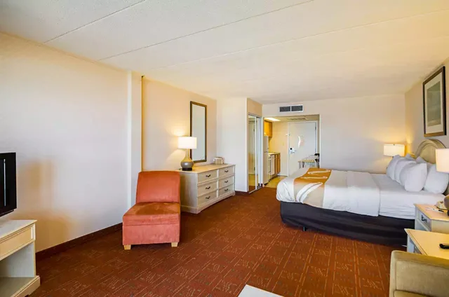 غرفة بسرير مزدوج، Quality Inn Oceanfront Ocean City 2/6