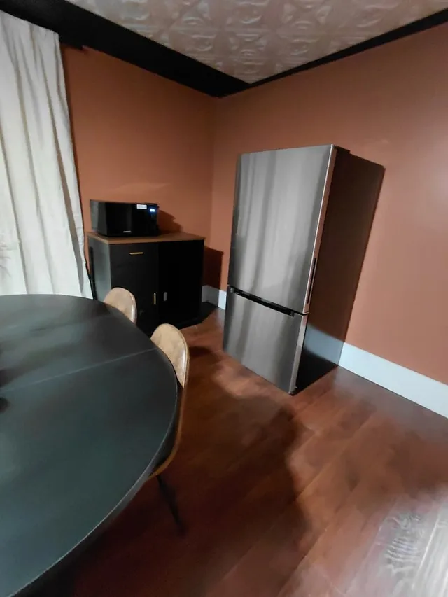 شقة بسريرين كوين، Arrowhead Motel 5/6