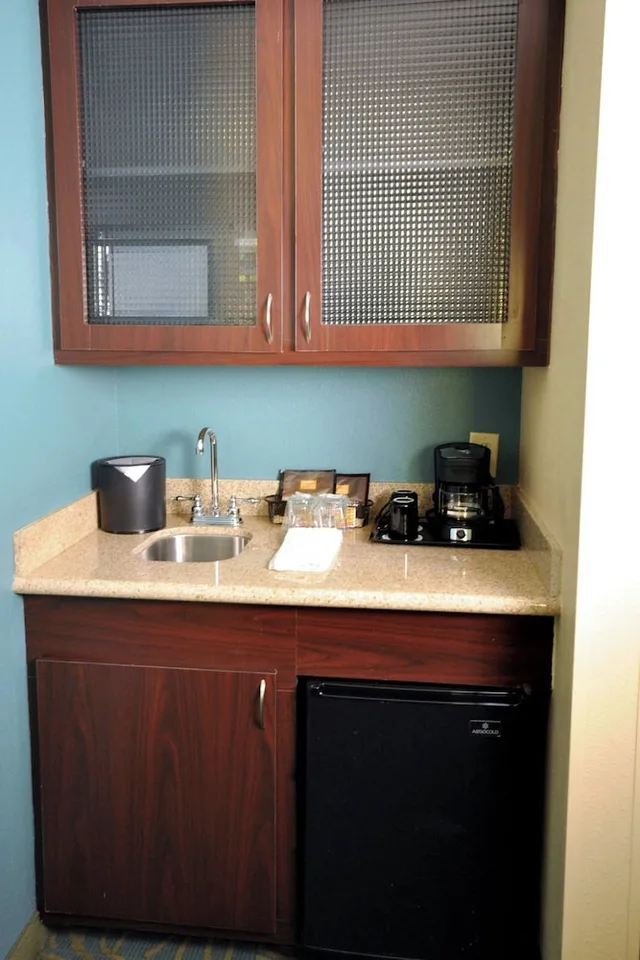 جناح بسرير كينج مع أريكة، Springhill Suites by Marriott Galveston 3/3