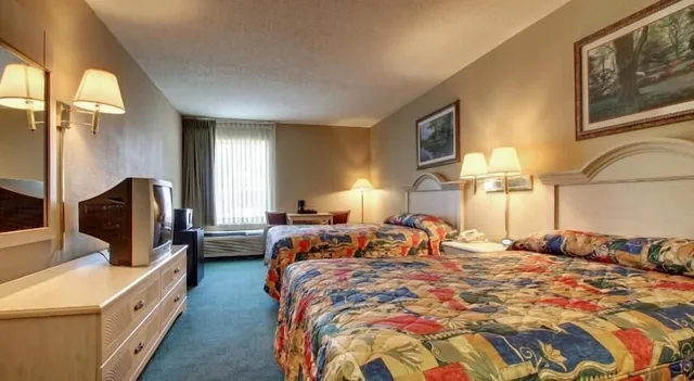 غرفة قياسية بسريرين كوين، Key West Inn Baxley 3/6