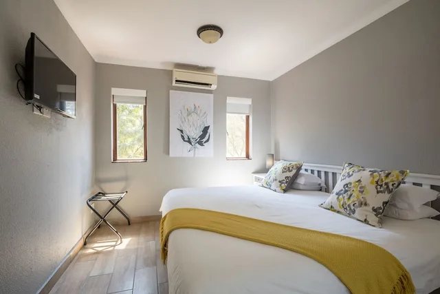 غرفة قياسية بسرير كوين، Greenway Woods Resort 1/4