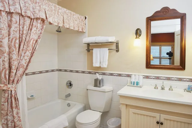 جناح بسرير كينج مع أريكة، Hotel Mac 1/1
