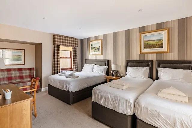 Deluxe, Suite, King and Twin Beds, The Inn At Kingsbarns 3/10