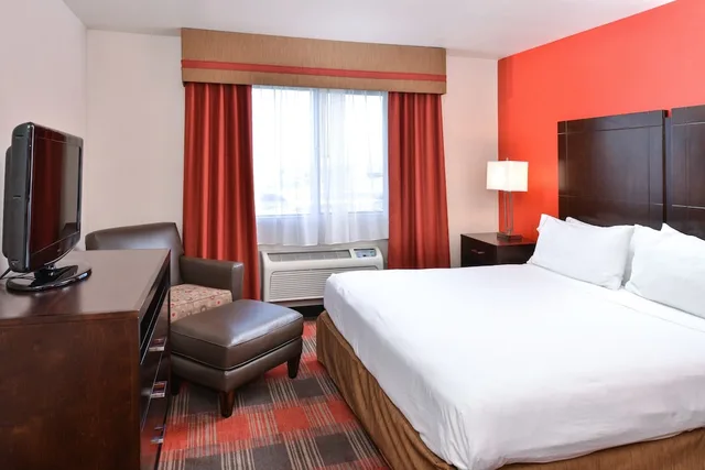 غرفة قياسية بسرير كينج، Holiday Inn Express Hotel and Suites Kingman 2/6