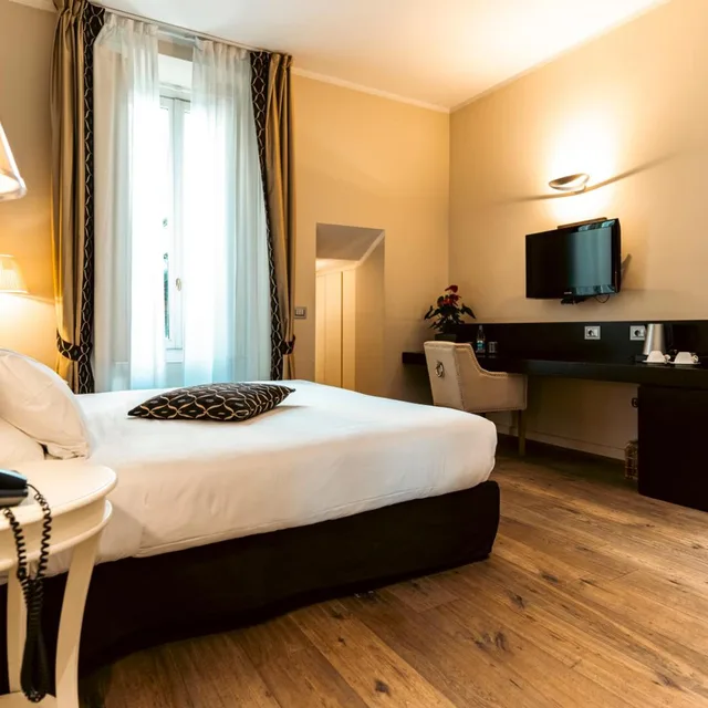 Deluxe, Town House 33 3/8