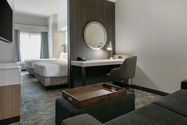 جناح بسريرين كوين مع سرير سحّاب إضافي، Springhill Suites Cheyenne 5/6
