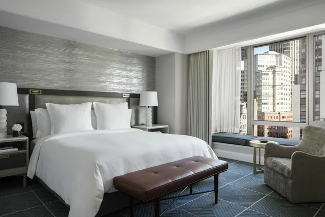 جناح ديلوكس بسرير كينج بغرفة نوم واحدة، Four Seasons Hotel San Francisco 1/3