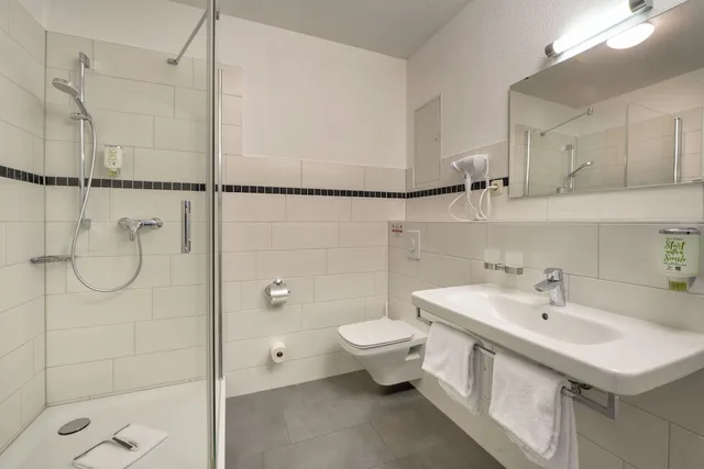Comfort, Twin Beds, Gästehaus Lütten Klein 4/4