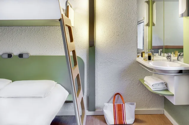 غرفة بسريرين منفصلين، Ibis Budget Versailles Trappes 5/6