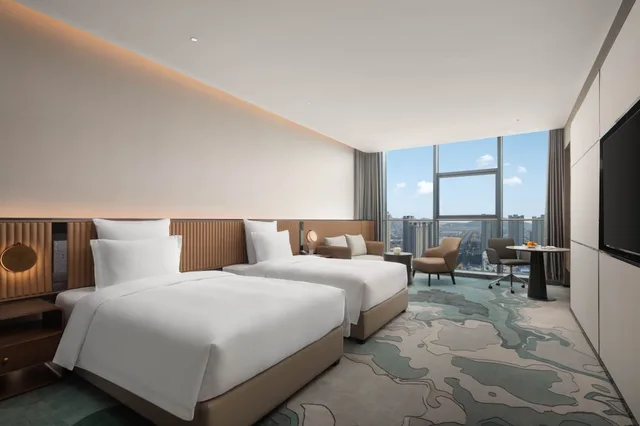 غرفة تنفيذية بسريرين منفصلين، Novotel Lianyungang Haizhou 1/2