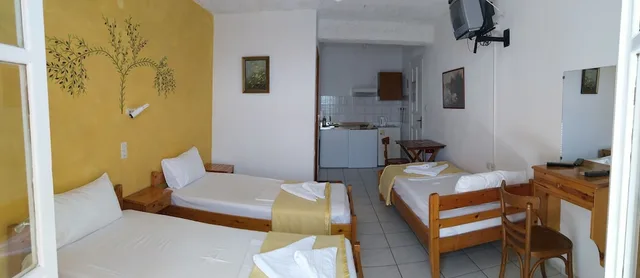 استوديو ثلاثي بثلاثة أسرّة بإطلالة على البحر، Azalea View Skiathos Studios 2/8