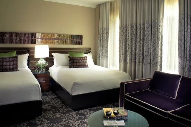 غرفة بريميوم بسريرين كوين بإطلالة على المدينة، Kimpton Hotel Vintage Seattle 1/3
