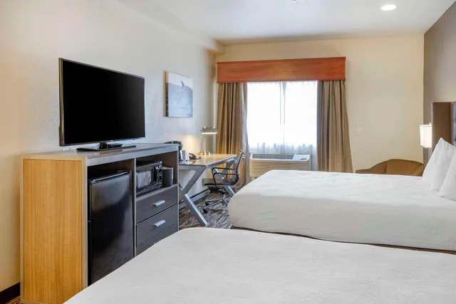 Room, Queen Bed, Best Western Plus Peppertree Airport Inn 4/5