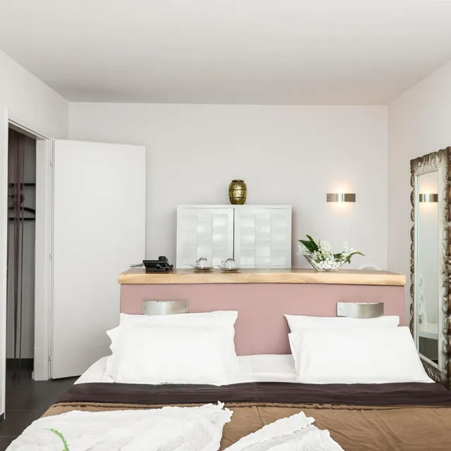 2 Bedrooms, Suite, Pantokrator Hotel 3/10