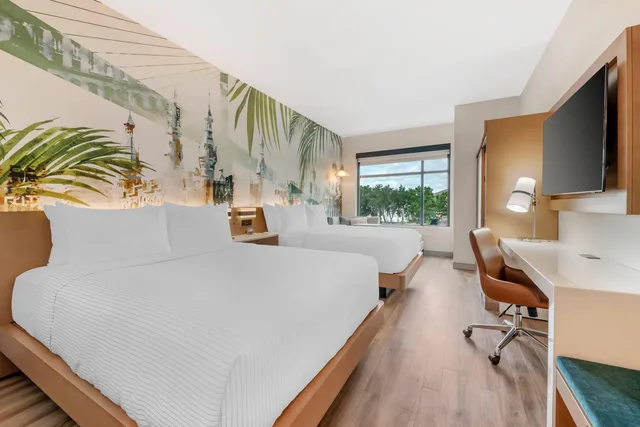 غرفة بسريرين كوين، Cambria Hotel Tampa-Brandon FL 4/7