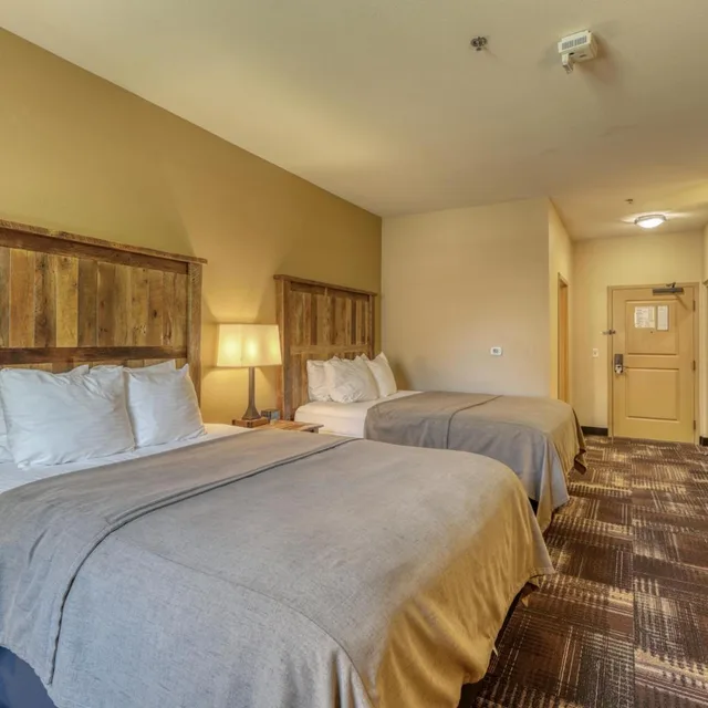 غرفة بسرير مزدوج، The Lodge At Deadwood Gaming Resort 1/6