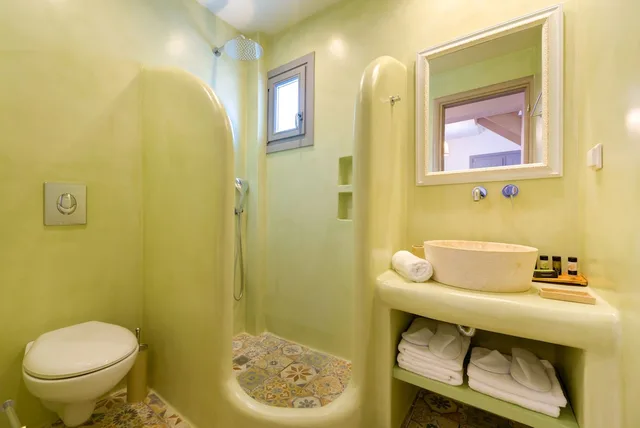 Junior Suite, Twin Beds, Sea View, Sofa, Hot Tub, White Harmony Suites 3/3