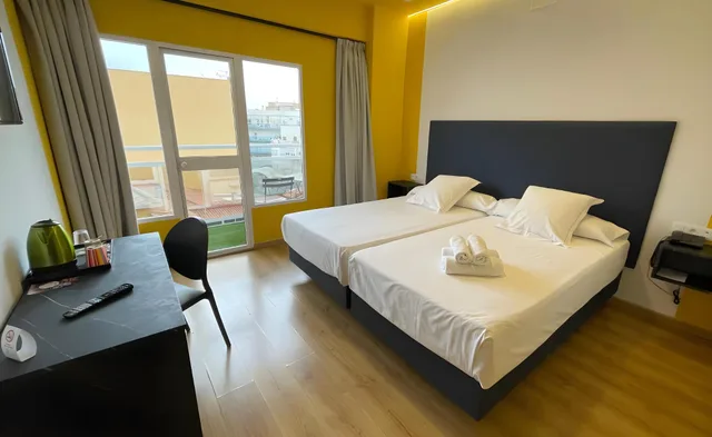غرفة بسرير مزدوج أو سريرين منفصلين، Hotel Sireno Torremolinos Adults Only 1/1
