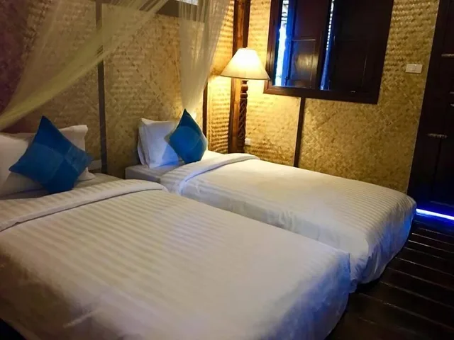 Hut, Forest, Twin Beds, Jirung Health Village 1/2