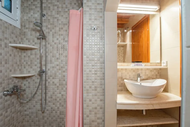 1 Bedroom, Lanai, Luxury, Quadruple, 1 Queen and 1 Bunk Bed، Kontaratos Studios & Apartments 8/10