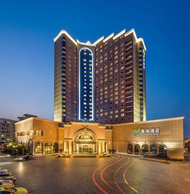 غرفة سوبيريور، Guangdong Hotel Shanghai 1/1