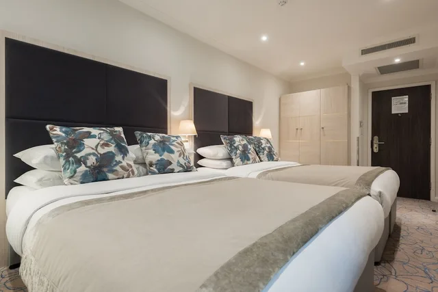 غرفة عائلية بسريرين مزدوجين، Blandford Hotel 3/7