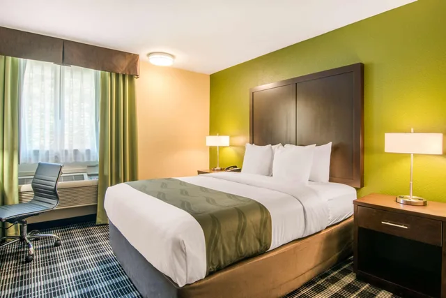 غرفة بسرير كوين، Quality Inn & Suites Albany Corvallis 1/4