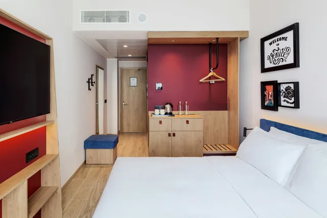 غرفة بسرير كينج، Hampton by Hilton Venice Isola Nuova 1/4