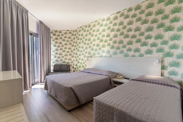 Room, Inland View, Harmony Bay 5/10
