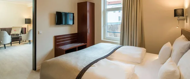 جناح بسرير مزدوج مع أريكة في الملحق، Best Western Plus Hotel Excelsior 2/3