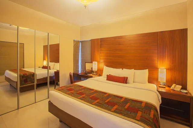 1 Bedroom, Superior, Suite, Oakwood Residence Naylor Road Pune 3/5