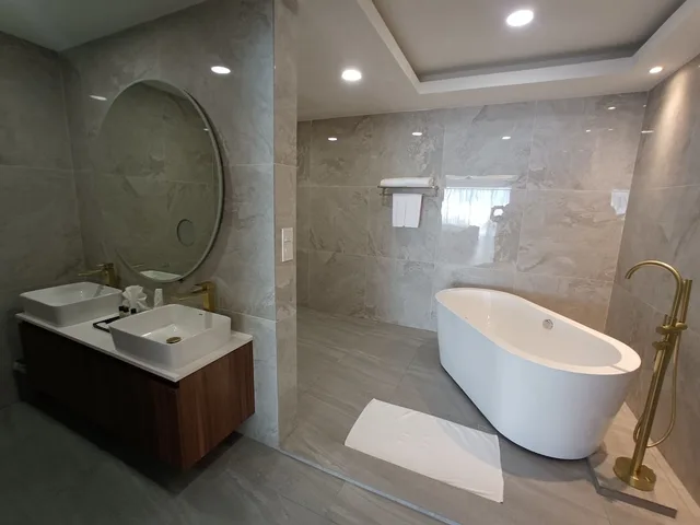 Istana, Penthouse, 4 King Beds، Pacific Regency Beach Resort Port Dickson 4/5