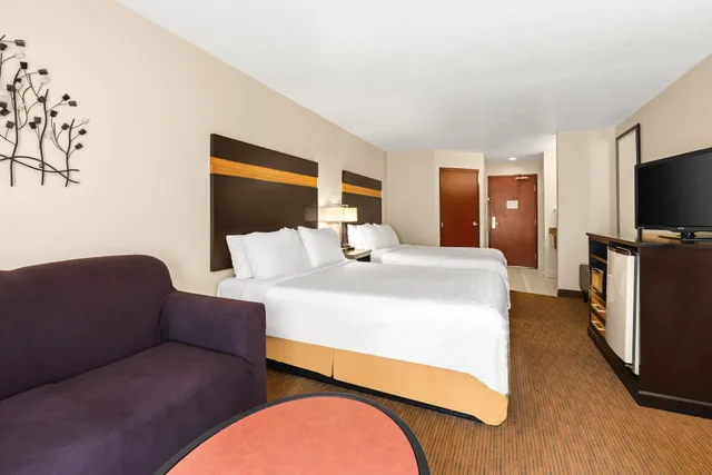 غرفة قياسية بسريرين كوين، Holiday Inn Express Portland Se-Clackamas Area 2/6