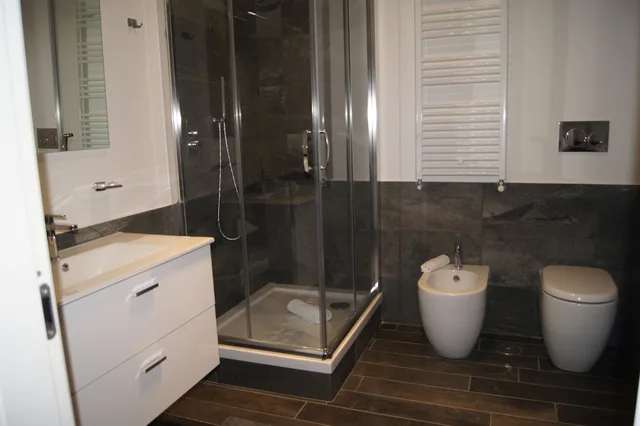 غرفة رباعية بسرير مزدوج وسريرين منفصلين، Arch Rome Suites 4/8