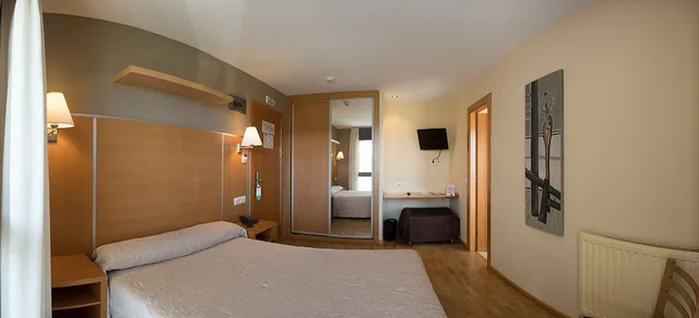 غرفة بسرير مزدوج بشرفة، Hotel La Polar 1/5