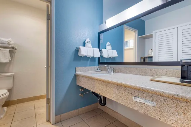 Room, 2 Queen Beds, Best Western San Marcos Inn 5/6
