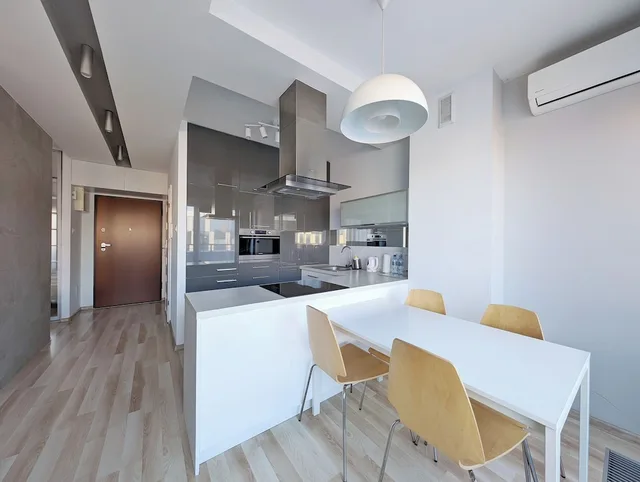 Tower, Panoramic, Studio, Suite, Queen Bed, Sofa, Balcony، Turnau City Aparthotel 8/10