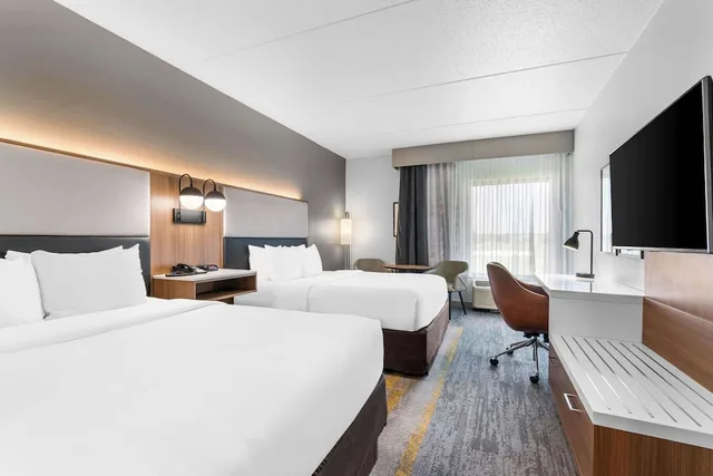 غرفة قياسية بسريرين كوين، Comfort Inn and Suites York, PA 2/7
