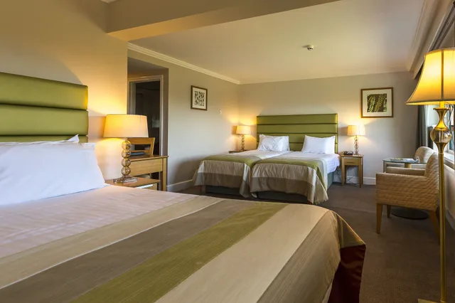 Family, Hellidon Lakes Golf Spa Hotel 2/5