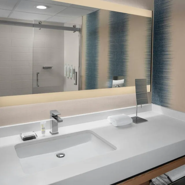 Room, 2 Queen Beds, Concierge Level، Des Moines Marriott Downtown 4/6
