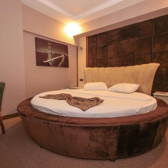 جناح، mostar hotel prestige 8/10