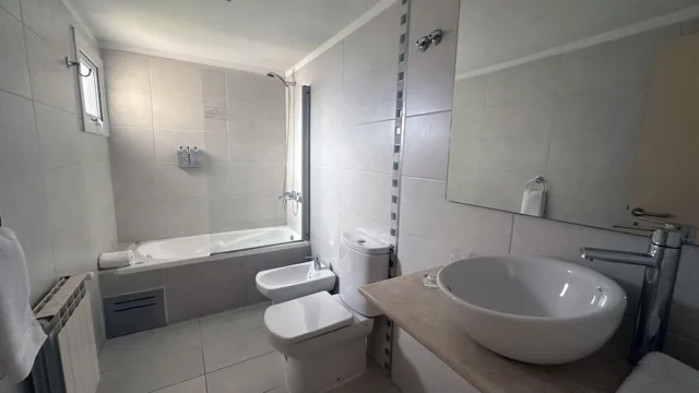 جناح جونيور بسرير مزدوج وسرير فردي، LAS LENGAS HOTEL 8/8