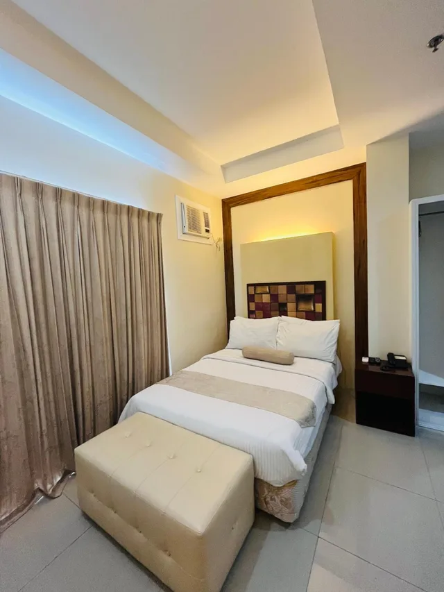 غرفة ديلوكس بسرير مزدوج بشرفة، Sierra Hotel 2/10
