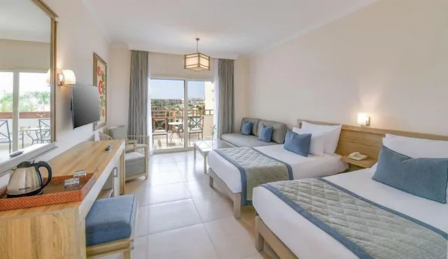 غرفة سوبيريور بسرير مزدوج أو سريرين منفصلين بإطلالة على المسبح، JAZ Casa Del Mar Resort (Ex Iberotel casa Del Mar) 4/10