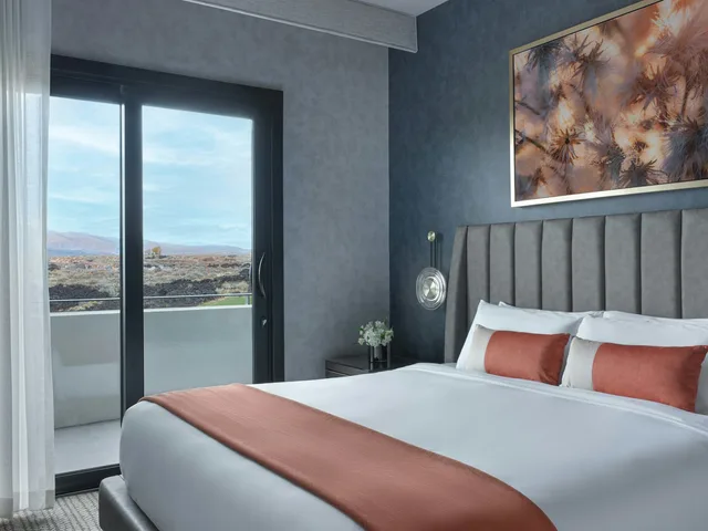 2 Bedrooms, Suite, Accessible, Black Desert Resort 2/3