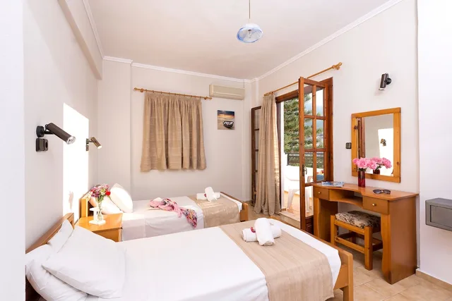 غرفة ديلوكس بسرير مزدوج، Kostas Apartments 1/10