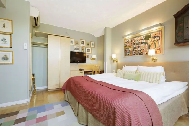 غرفة قياسية بسرير كينج، Lady Hamilton Hotel 1/6